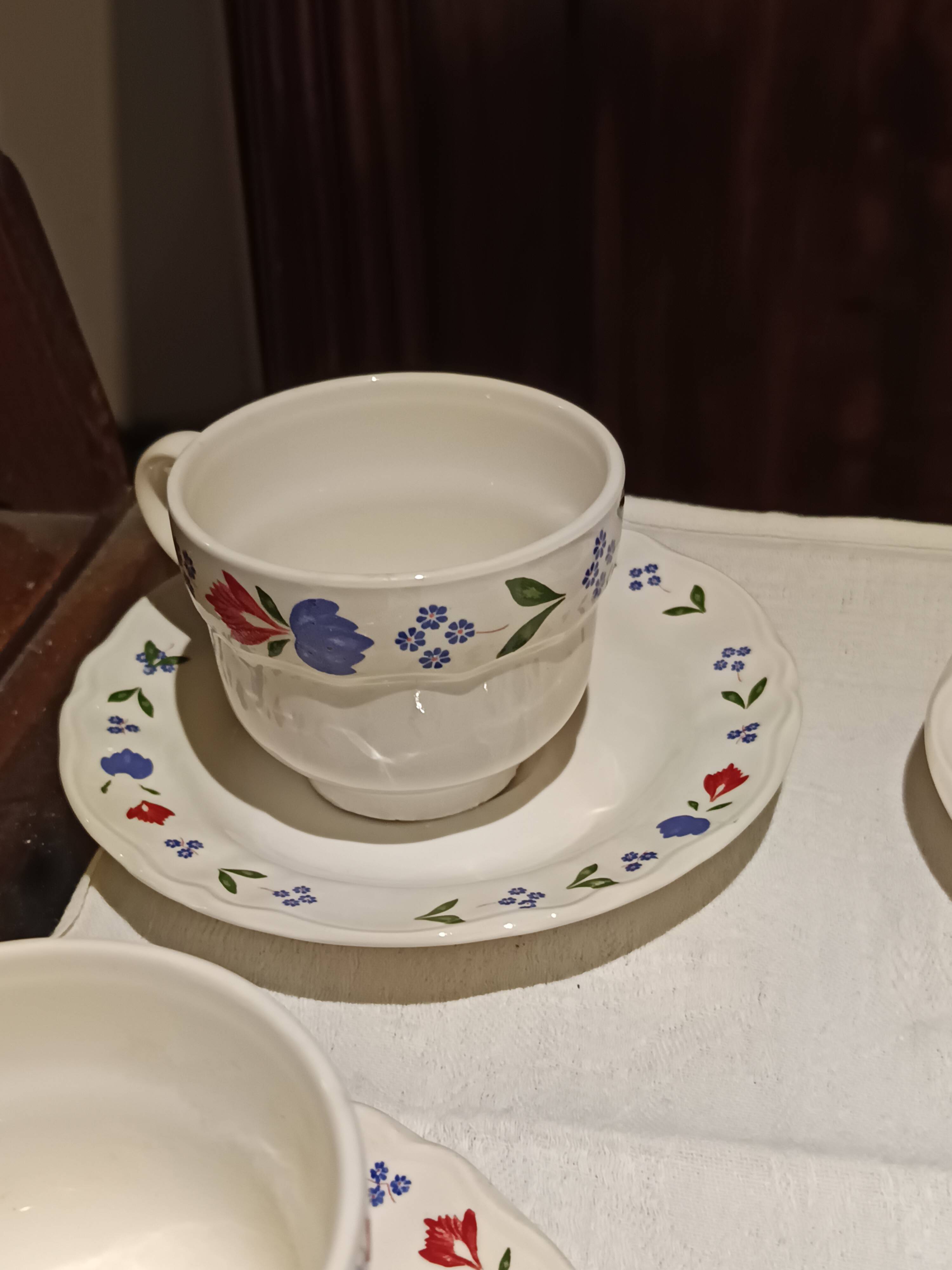set of 6 Pagnossin ceramic tea cups and saucers from Treviso