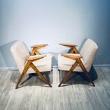 Paire de fauteuils « Bunny » de J. Chierowski 60