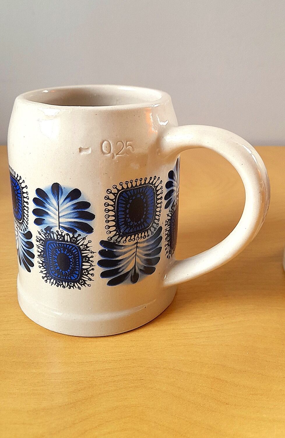 Mugs or beer choppes 70s