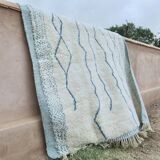 Moroccan rug with colourful patterns, handmade, size 150 x 250 cm.