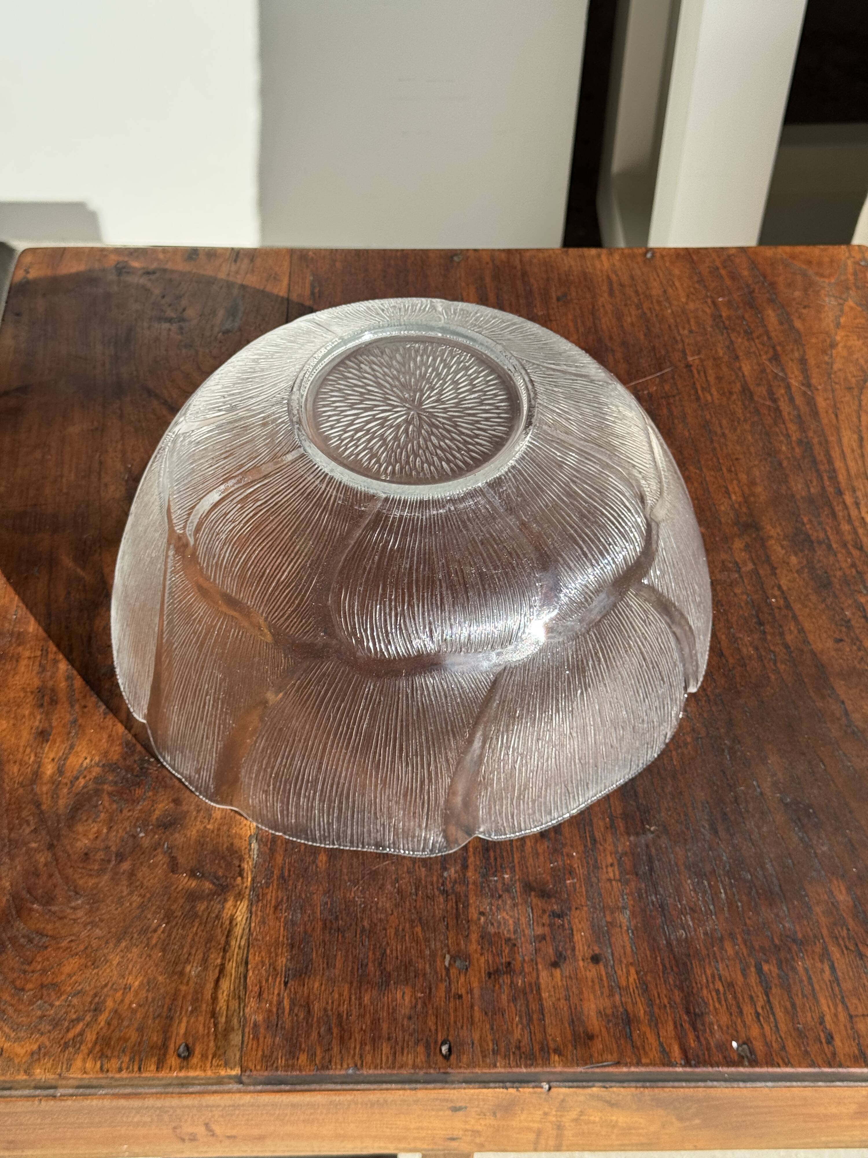 Very large vintage salad bowl with a stylised flower petal pattern H14.5