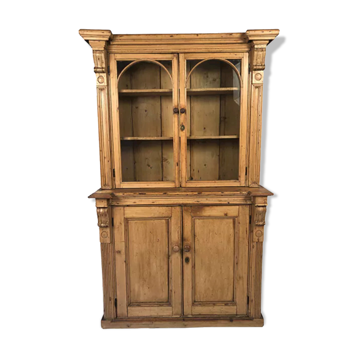 Buffet two fir bodies, glazed in the upper part.