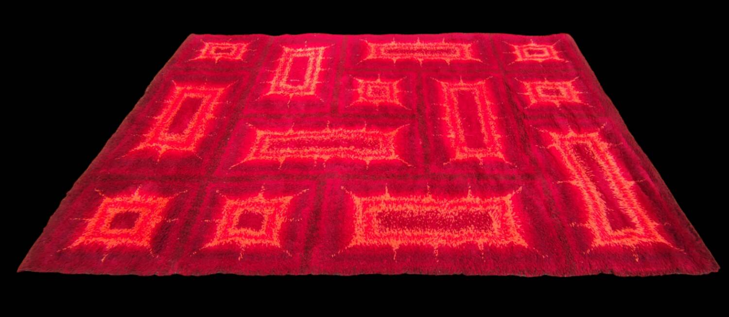 Large Vintage 1970s Pure Virgin Wool Rug
