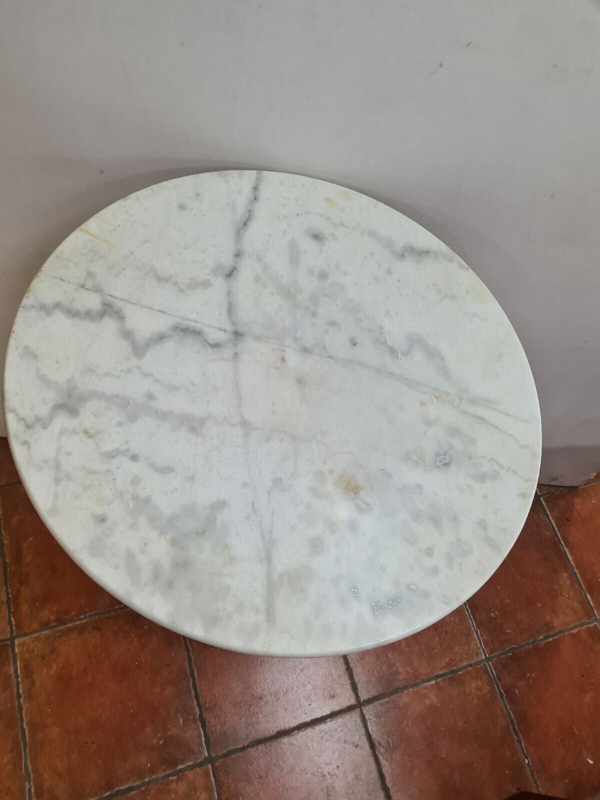 Table in marble and cast iron pedestal table