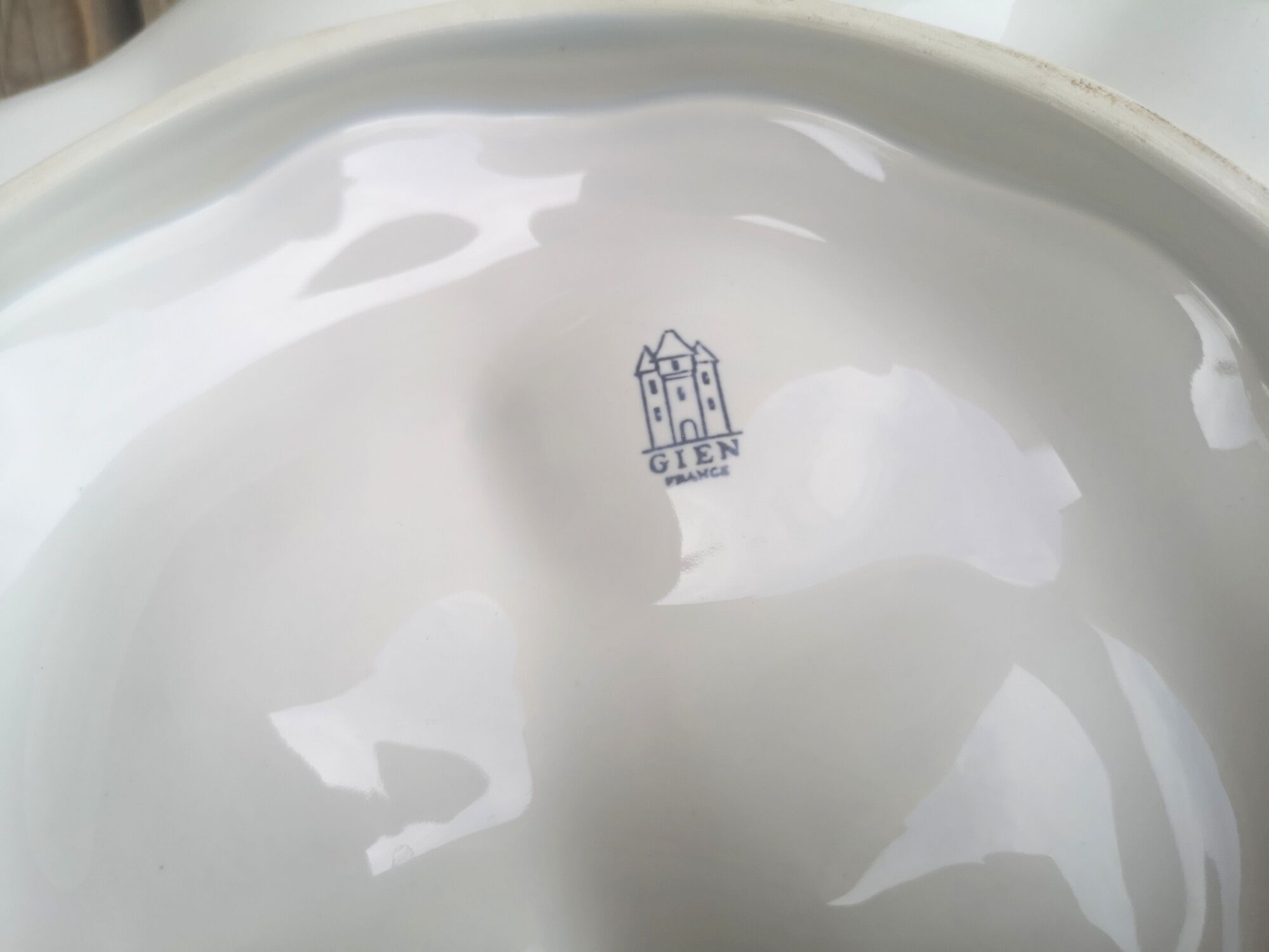 White Gien earthenware oyster dish