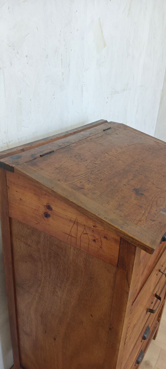 Printer's workshop furniture