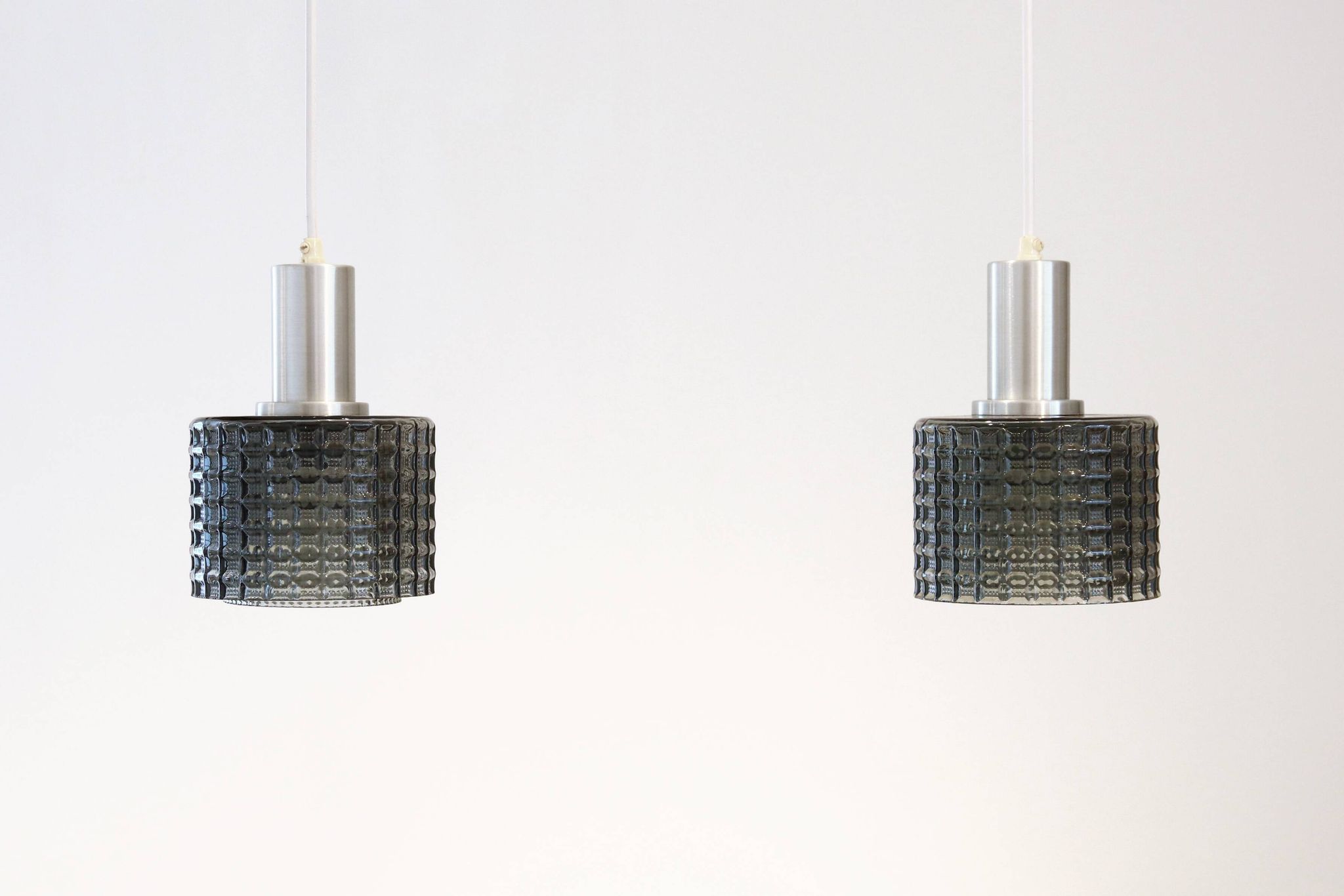 Ensemble de deux lampes suspendues Carl Fagerlund pour Orrefors.