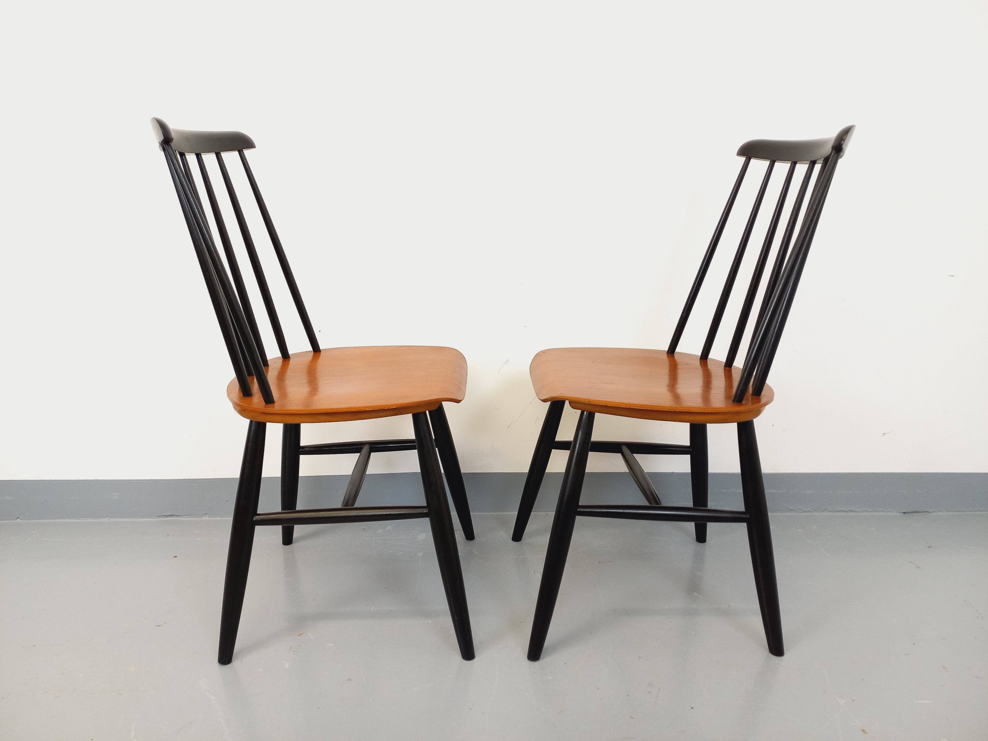 Pair of vintage Scandinavian chairs Fanett by Ilmari Tapiovaara in teak.