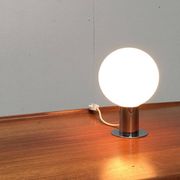 Lampe de table en chrome et verre de l'ère spatiale du milieu du siècle
