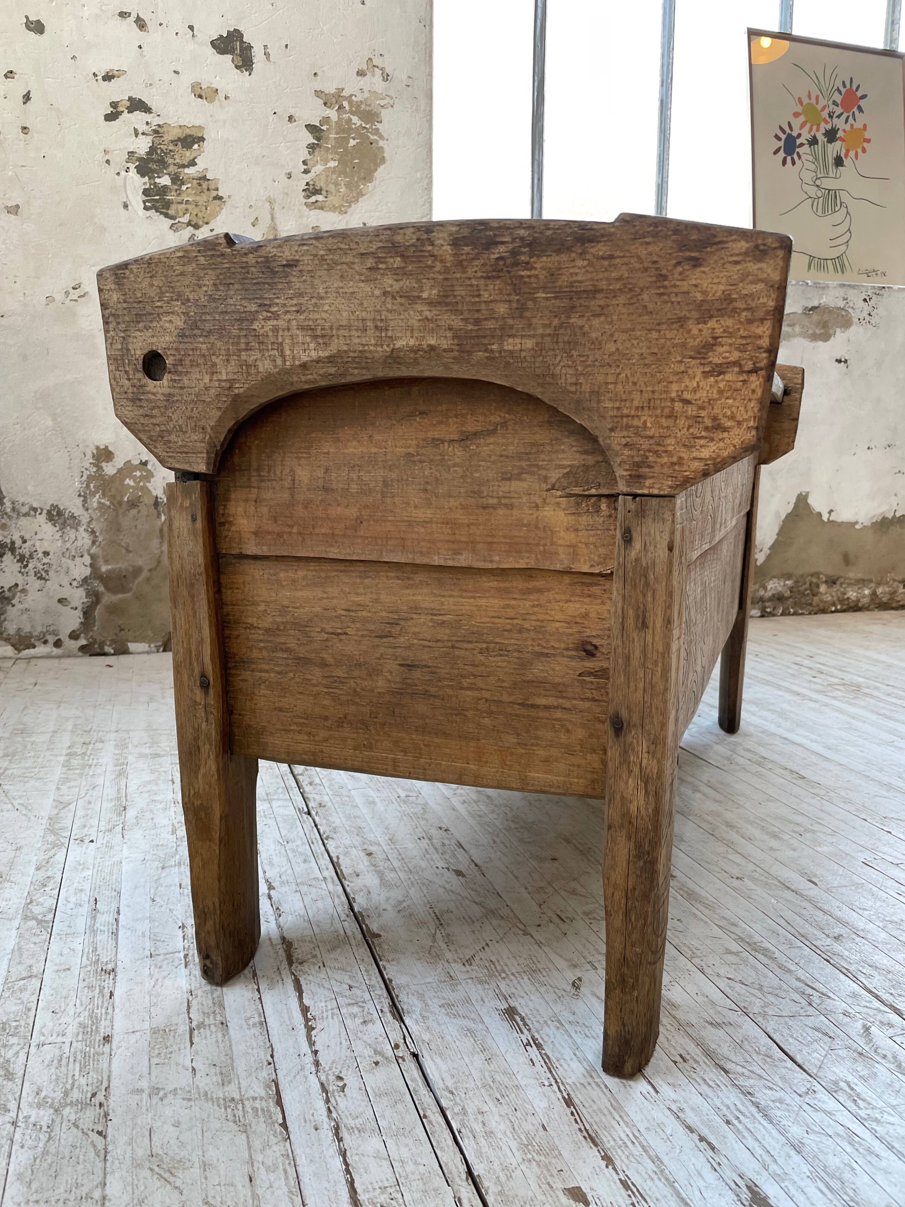 Shepherd's chest Vosges 1900 popular art