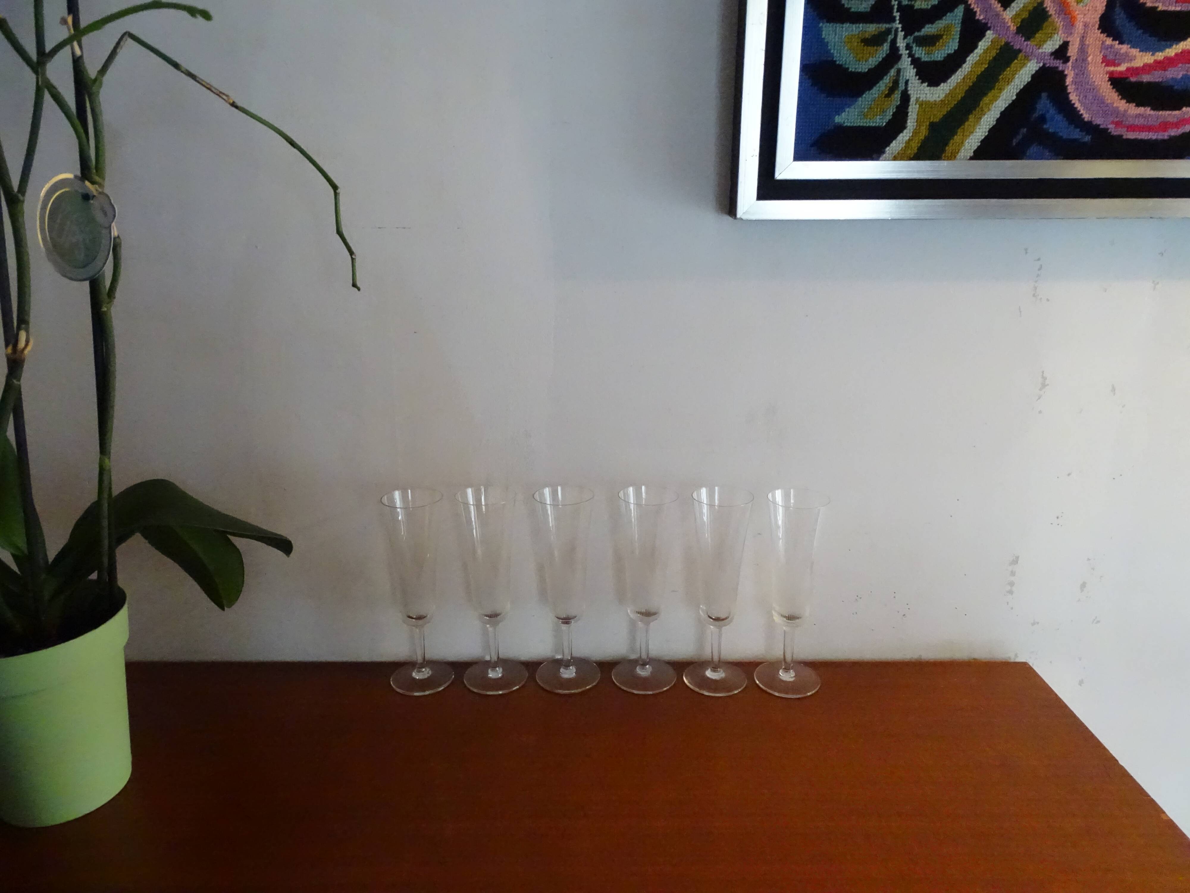 6 flutes champagne crystal cut art deco style