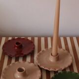 Burgundy ceramic candle holder with serrated plate