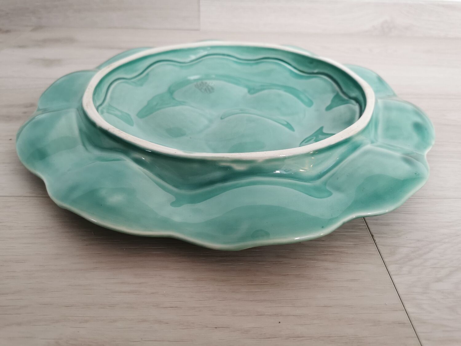 Ceramic serving dish from gien green