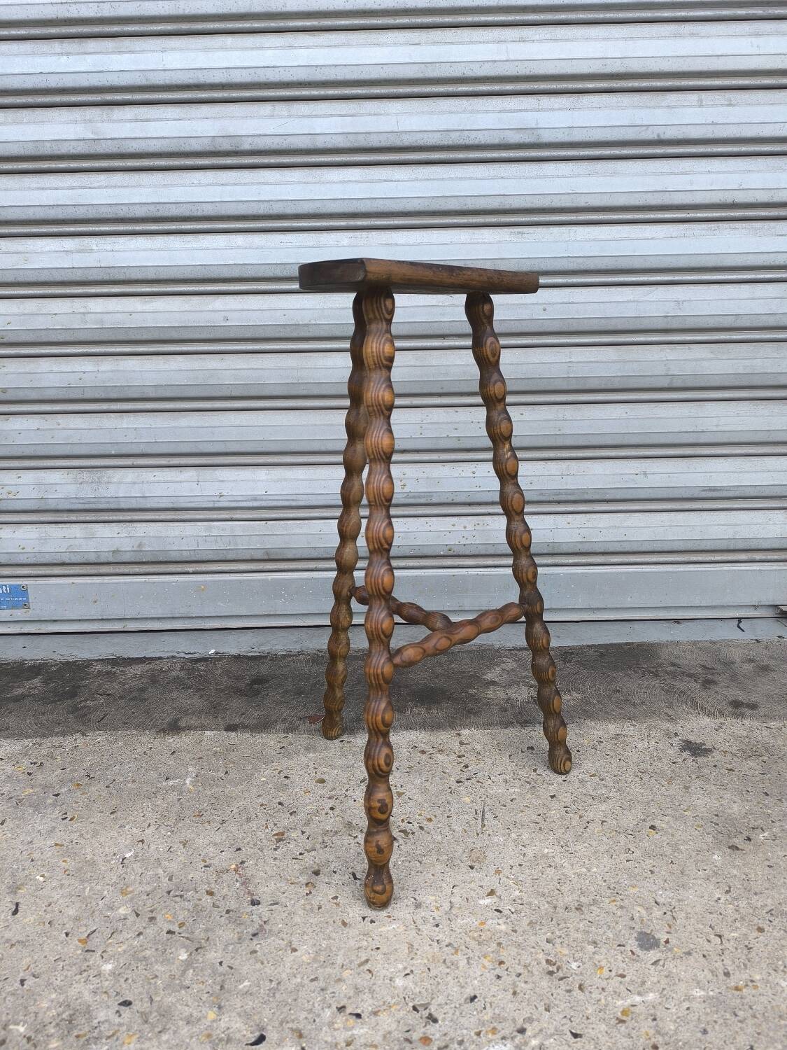 Tripod stool