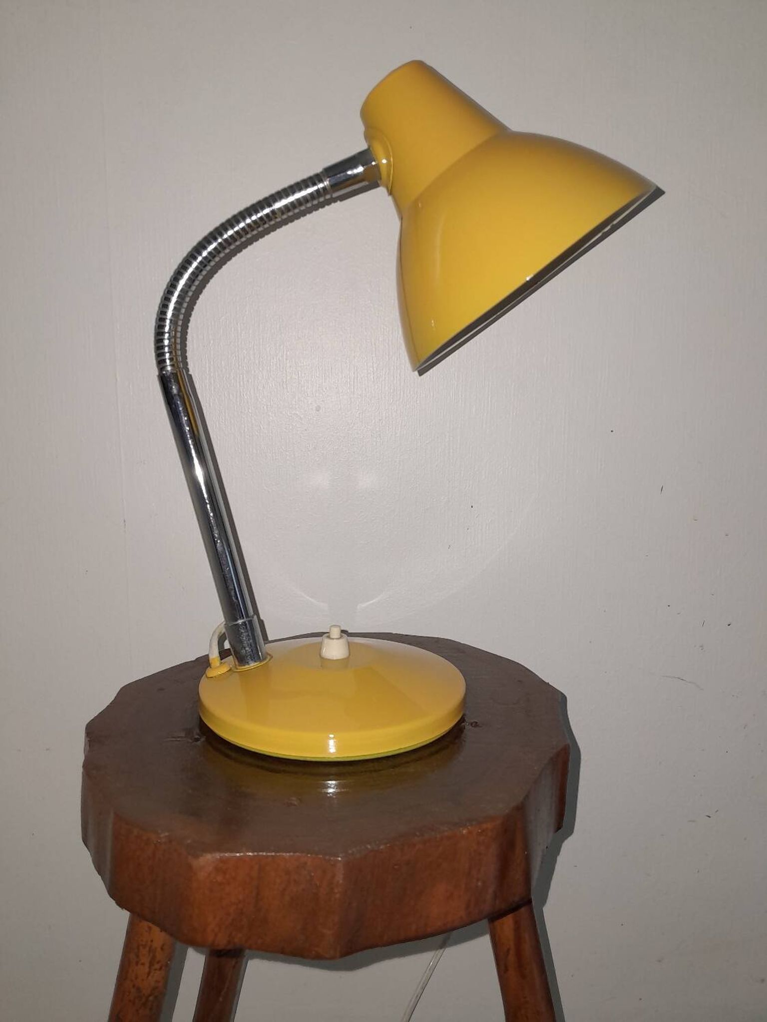 Vintage yellow articulated lamp 1960