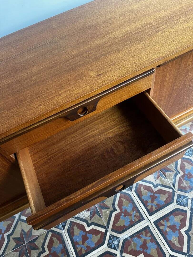 Buffet moderne du milieu du siècle – Meubles Stonehill