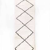 Moroccan Berber carpet Beni Ouarain hallway with black diamonds 2.92x0.86m
