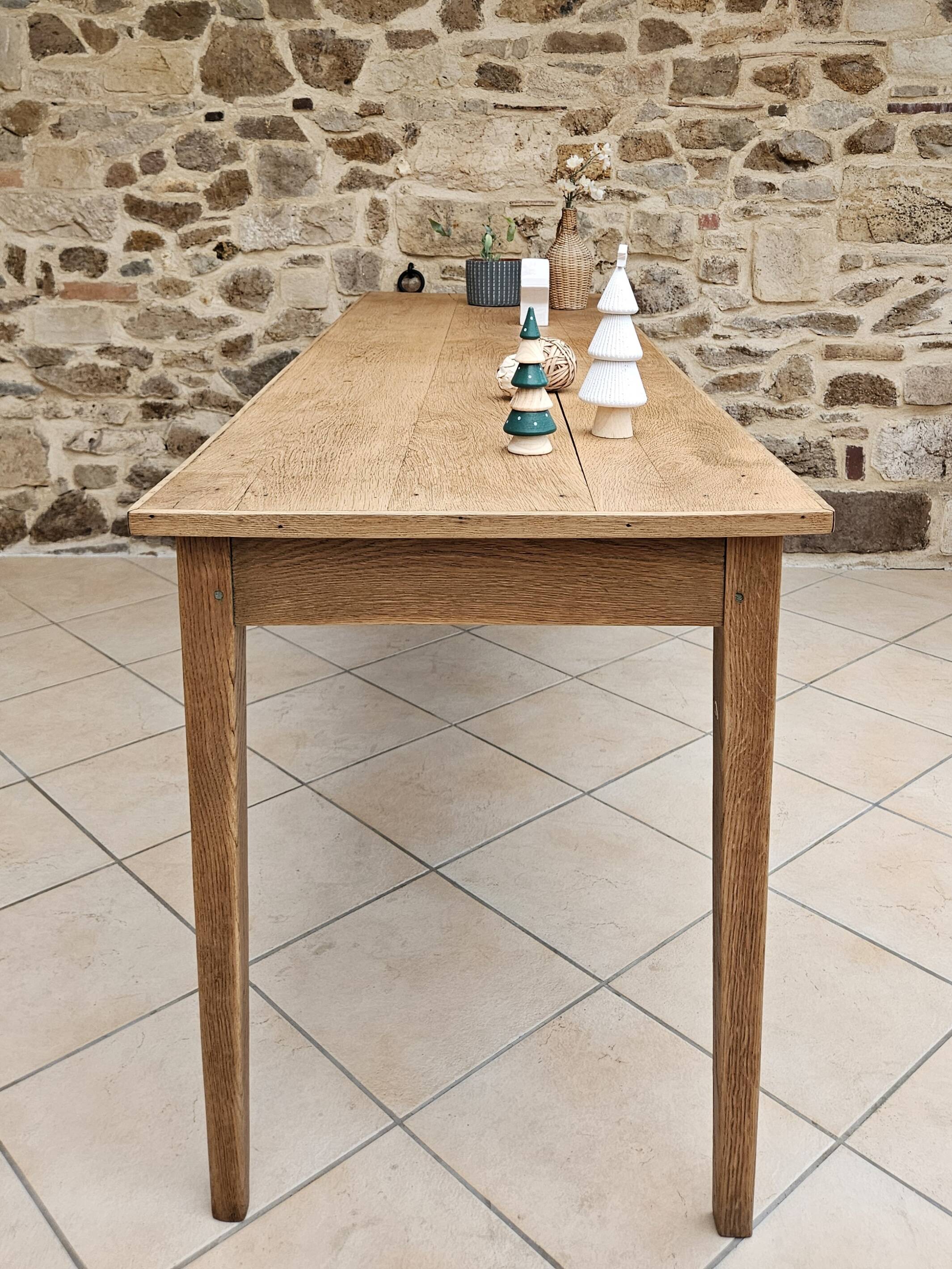 Farm table
