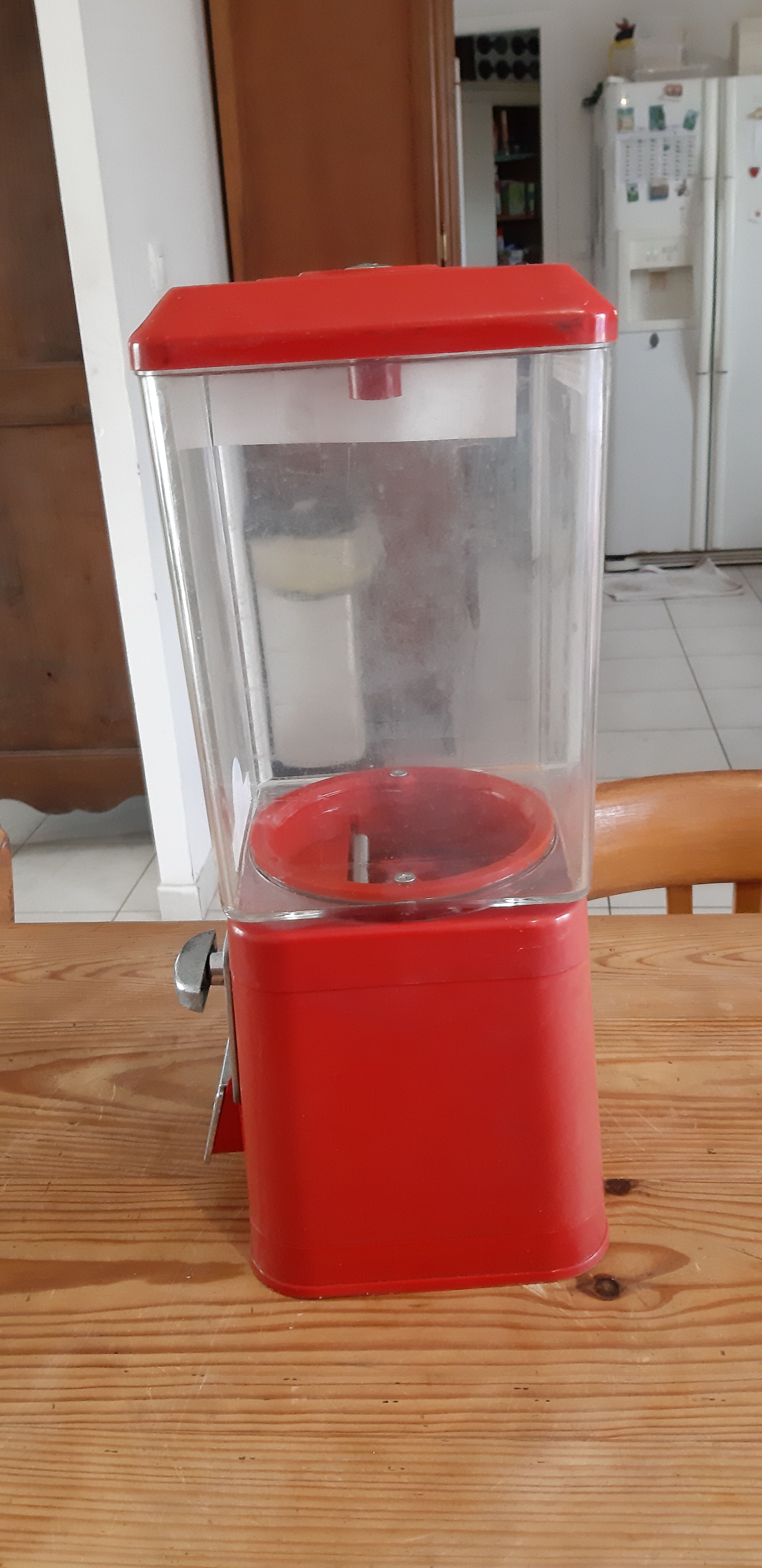 Brabo Candy Dispenser