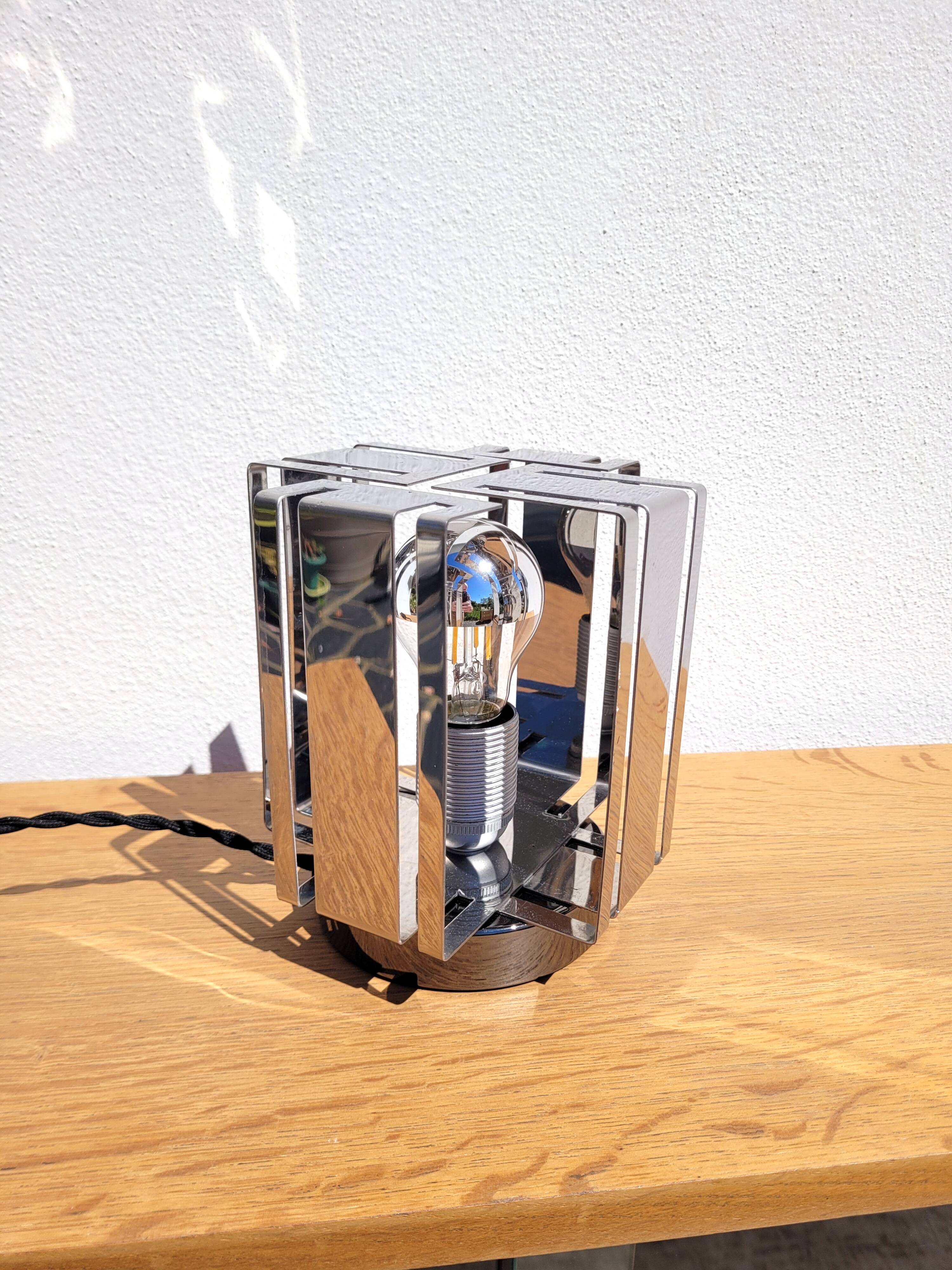 Vintage geometric chrome lamp 1970