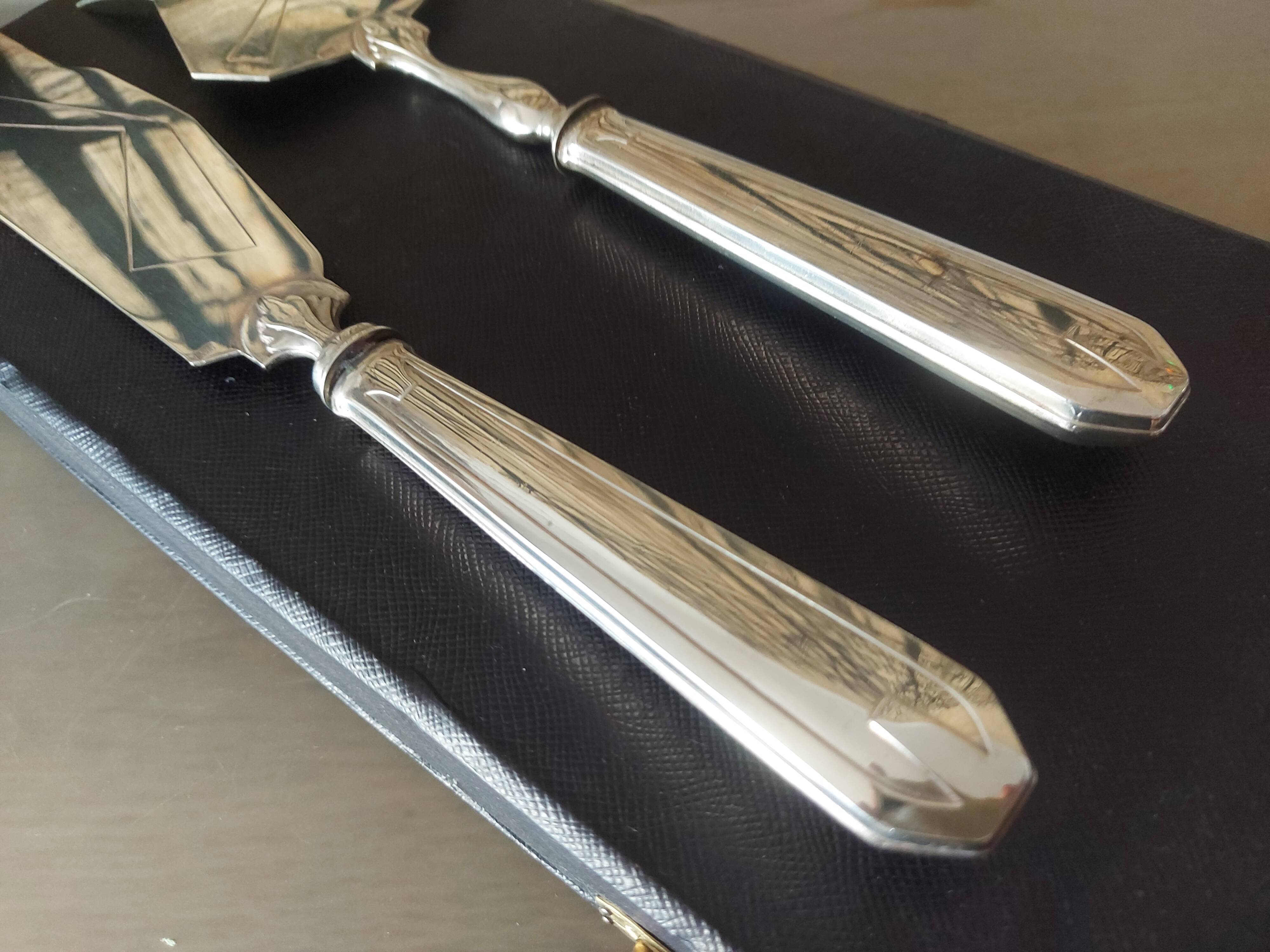 Art Deco fish service box