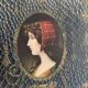 Vintage 1900 triptych mirror, golden barber woman - 27 x 67 cm