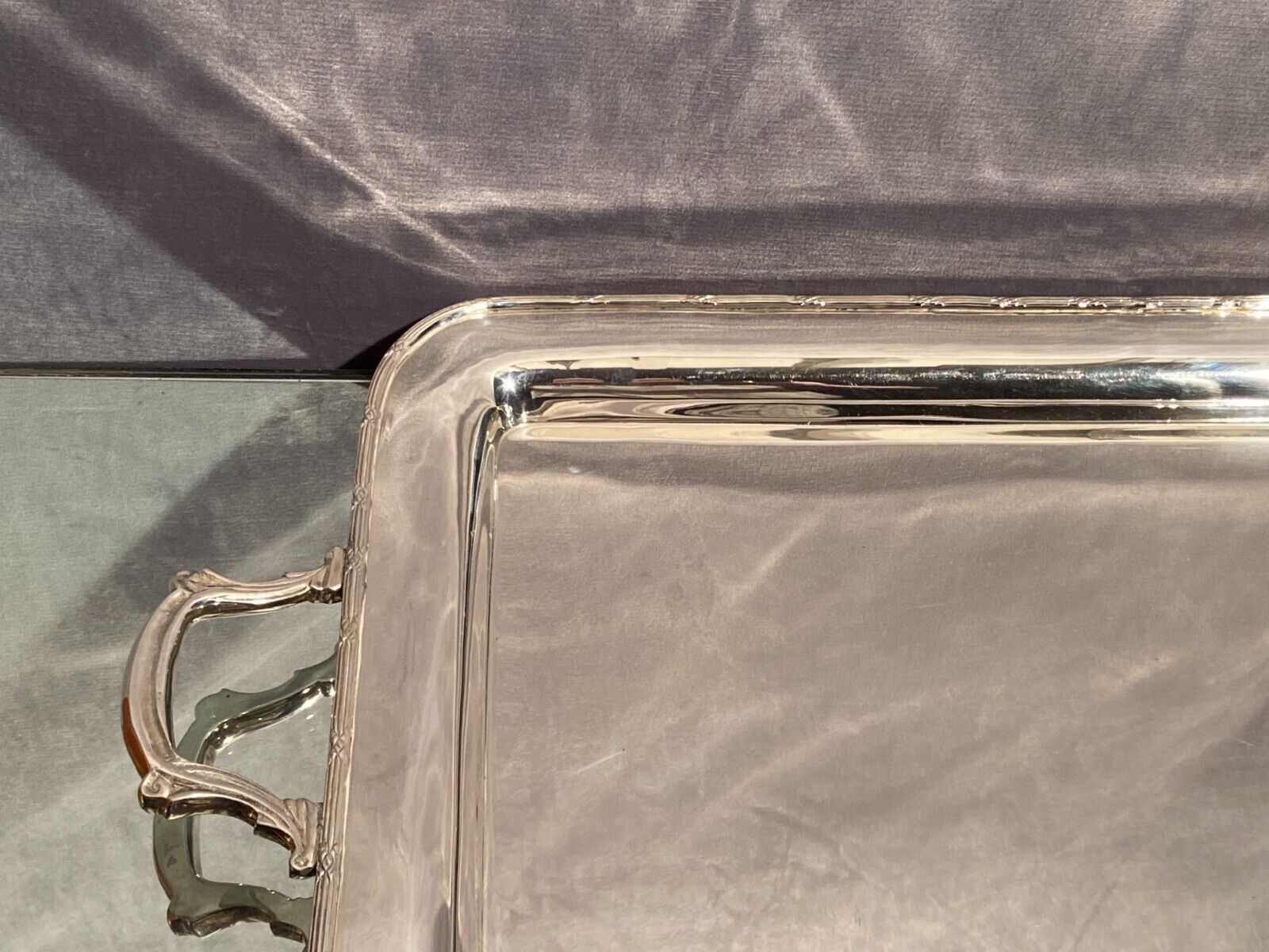 Rectangular top with handles in silver metal in Louis XVI style