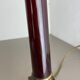 Lampe de table moderniste rouge catalina et tube en laiton, italie, années 1960