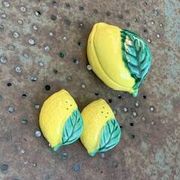Salerons et moutardier citrons en ceramique barbotin vallauris