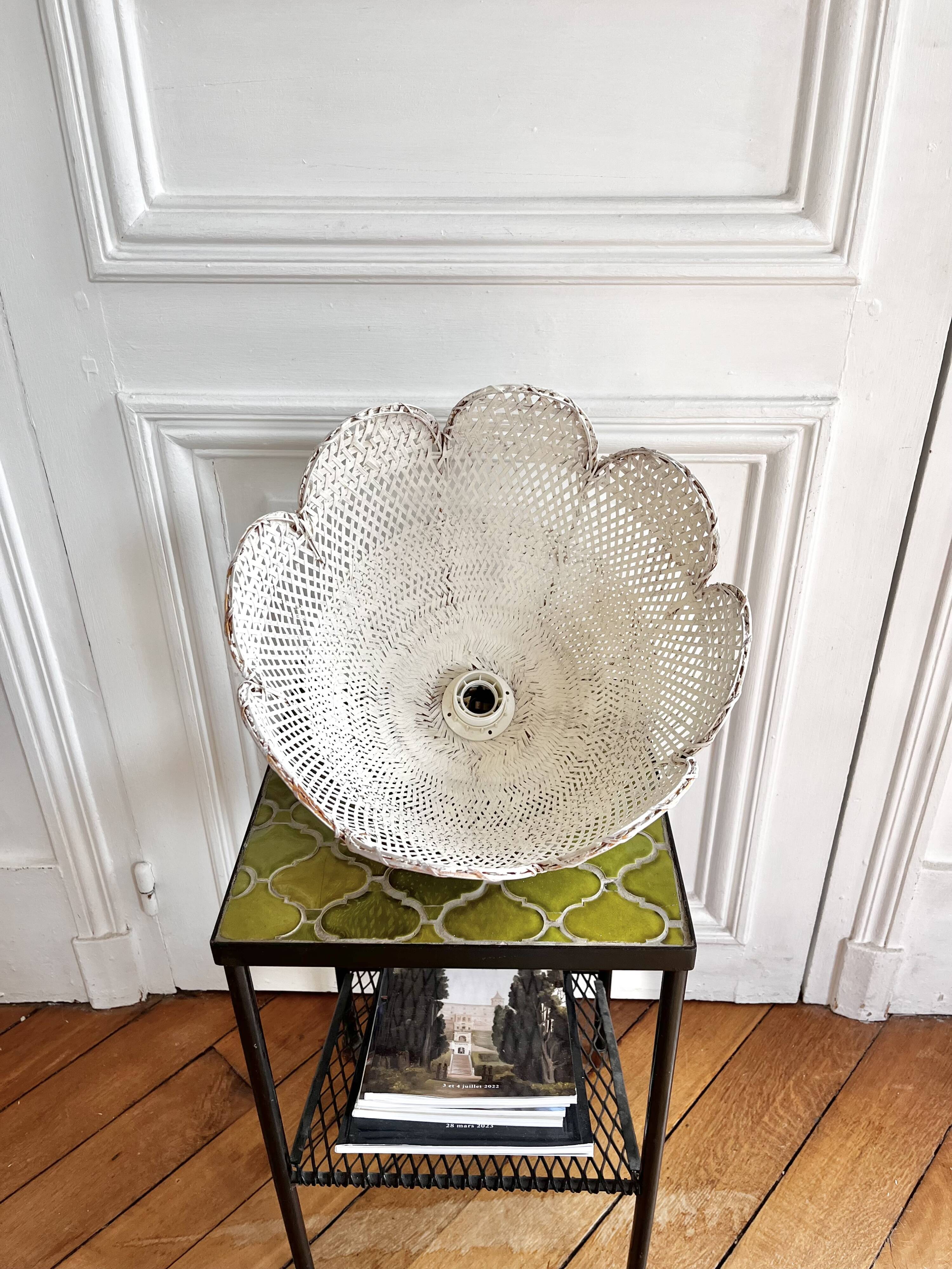 Rattan and wicker flower suspension