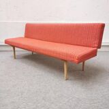 Day bed red fabric