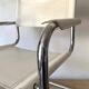 Fauteuil de bureau en simili cuir blanc et métal chromé style Matteo Grassi, Italie