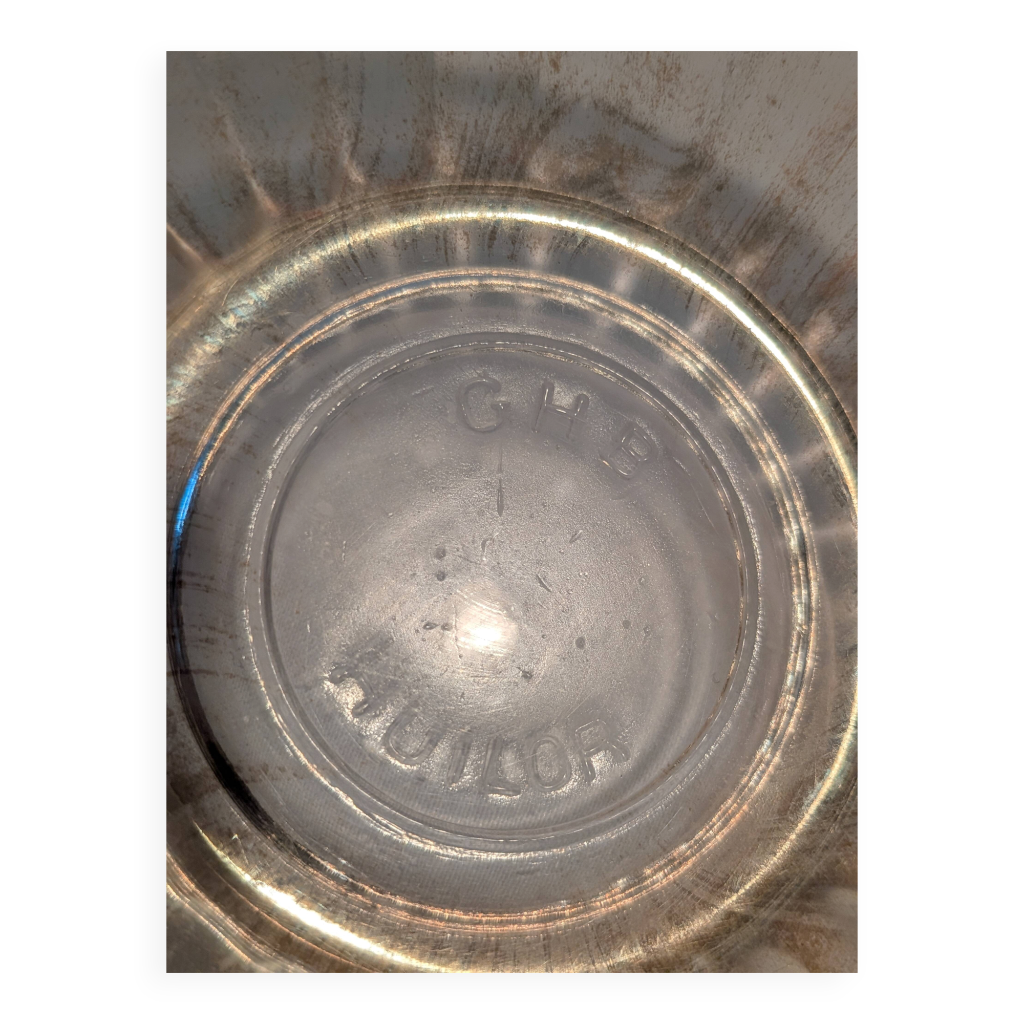 Very pretty vintage Arcoroc France bowl, model Rosaline, in powder pink glass.