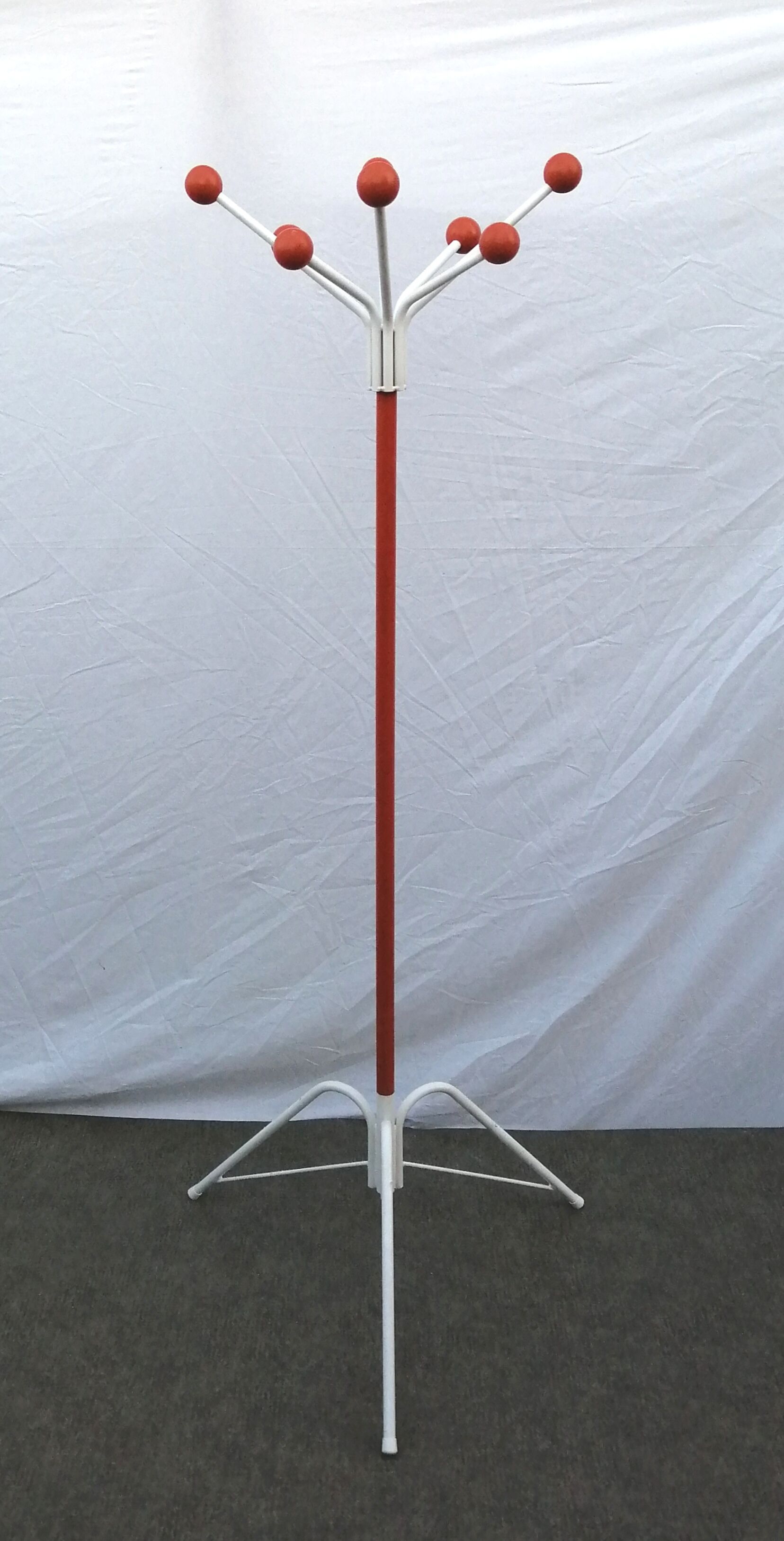1960 metal parrot coat rack