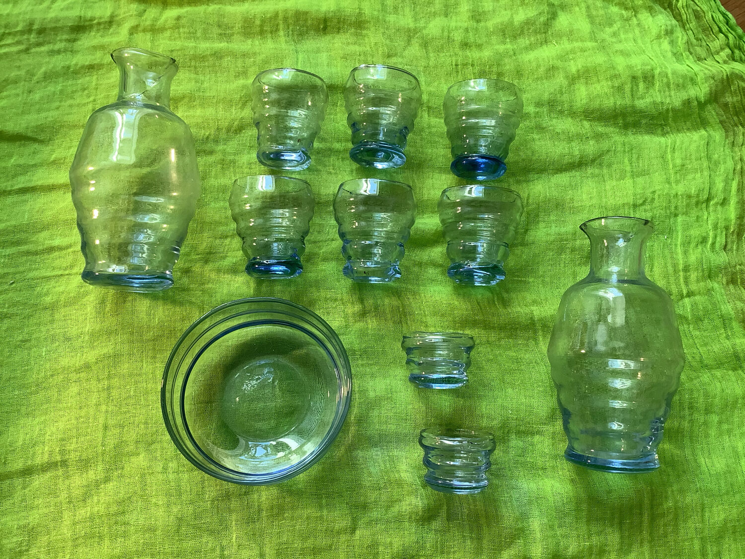 Vintage 1930s glass doll's dinette