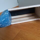 Holder of magazines hen rooster