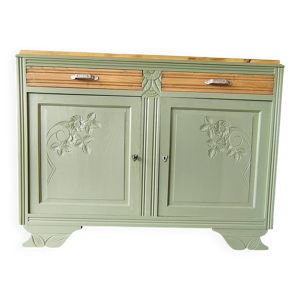 Buffet campagnard vert