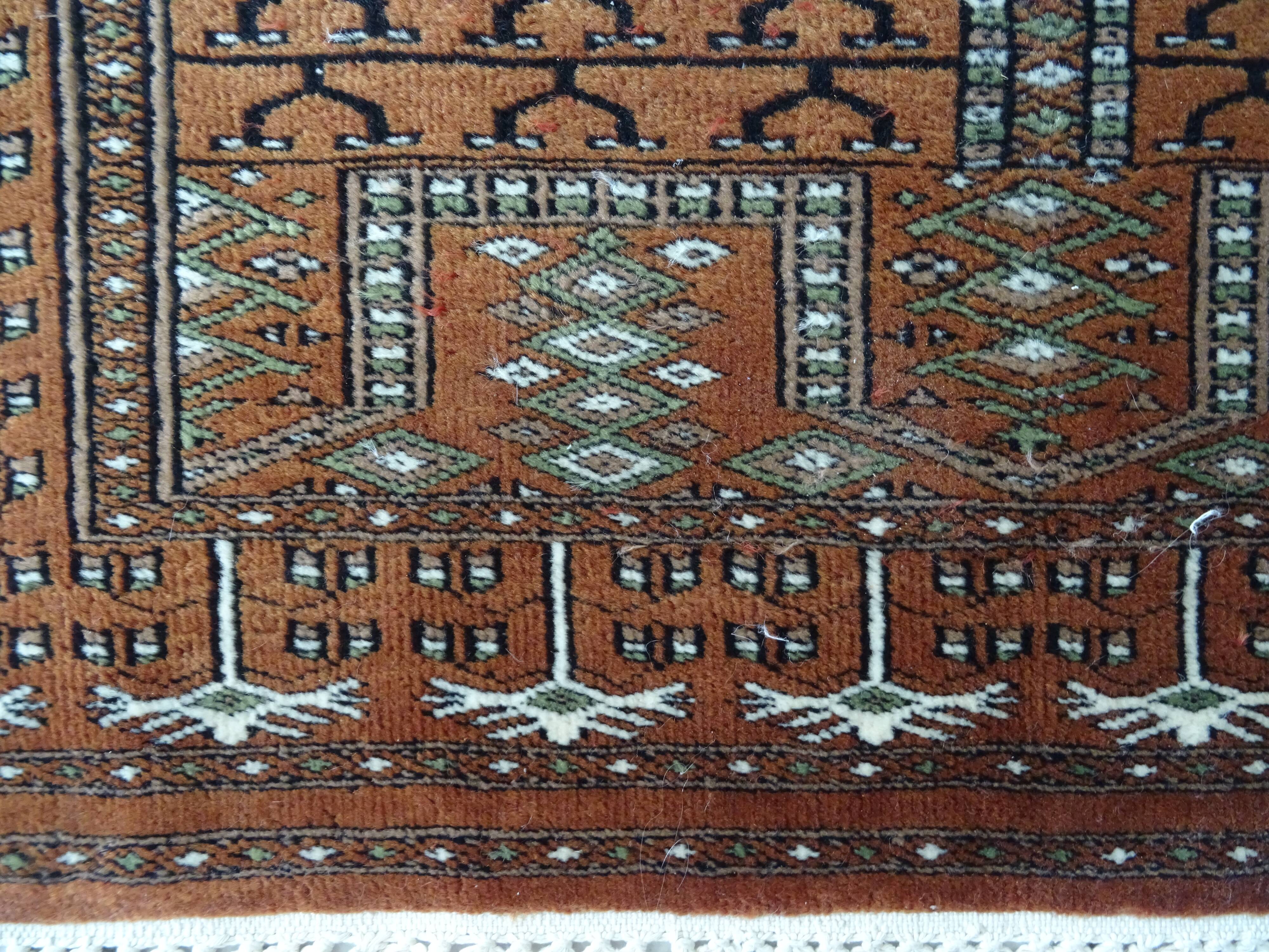 Handcrafted Oriental Bukhara rug 160 x 93 cm