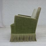 Canapé danois 2 places des années 1970, velours d'ameublement vert, pieds en bois de hêtre.