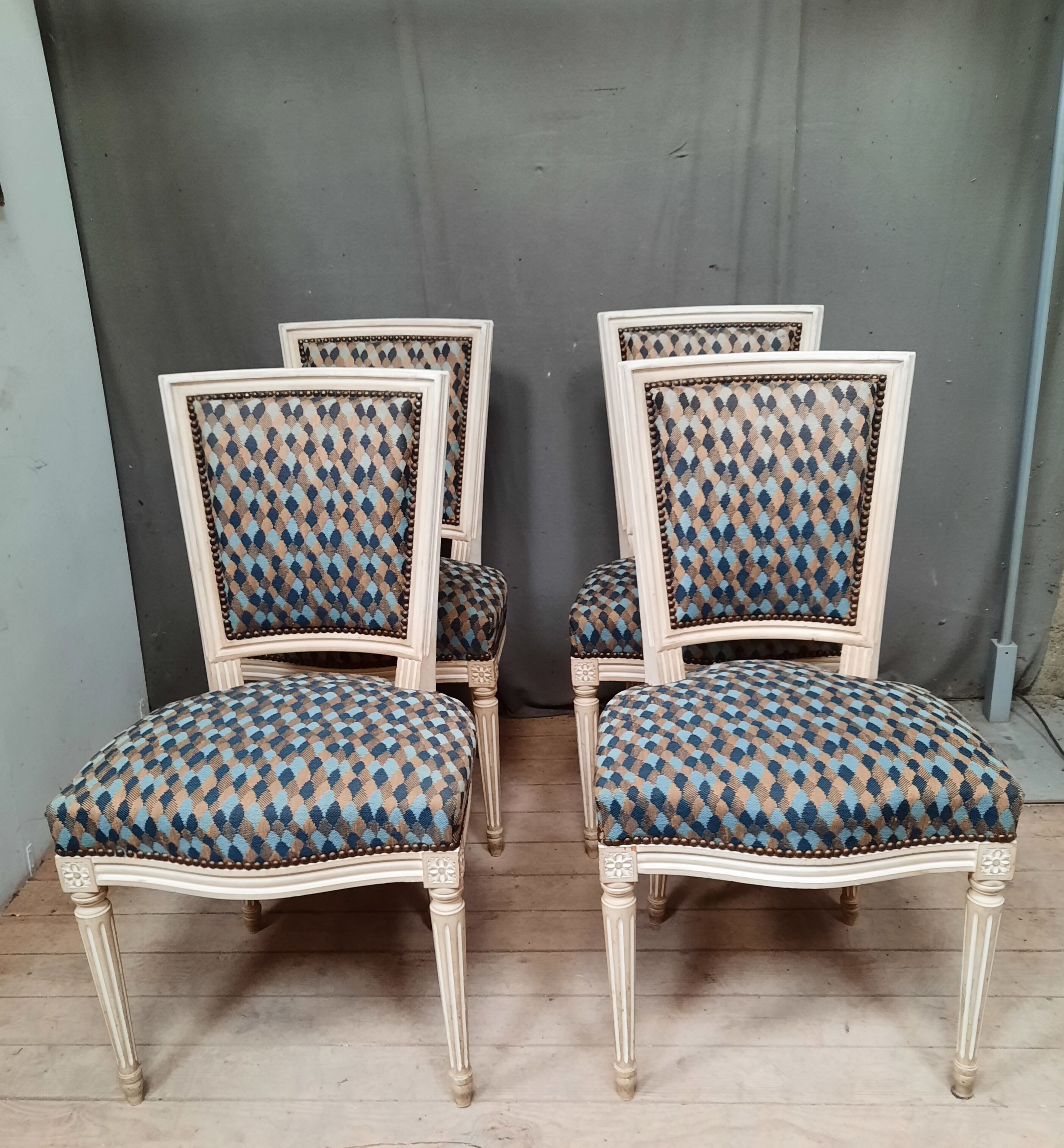 Set of 4 Louis XVI style chairs
