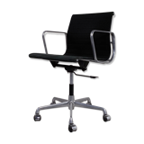 EA117 office chair by Charles and Ray Eames for ICF, 1970