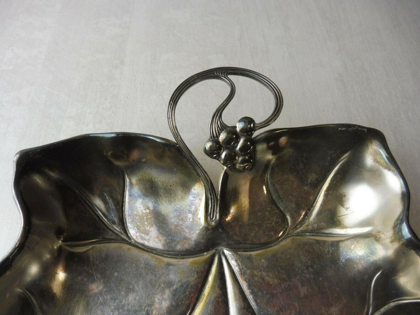 Old cut/flat ivy leaf shape/vine, silver metal, WMF