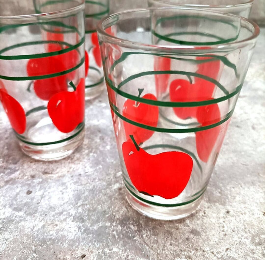 Vintage lemonade service