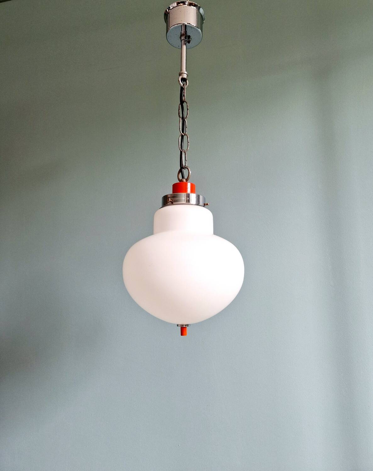 Suspension Space Age en opaline blanche, Massive, 1970