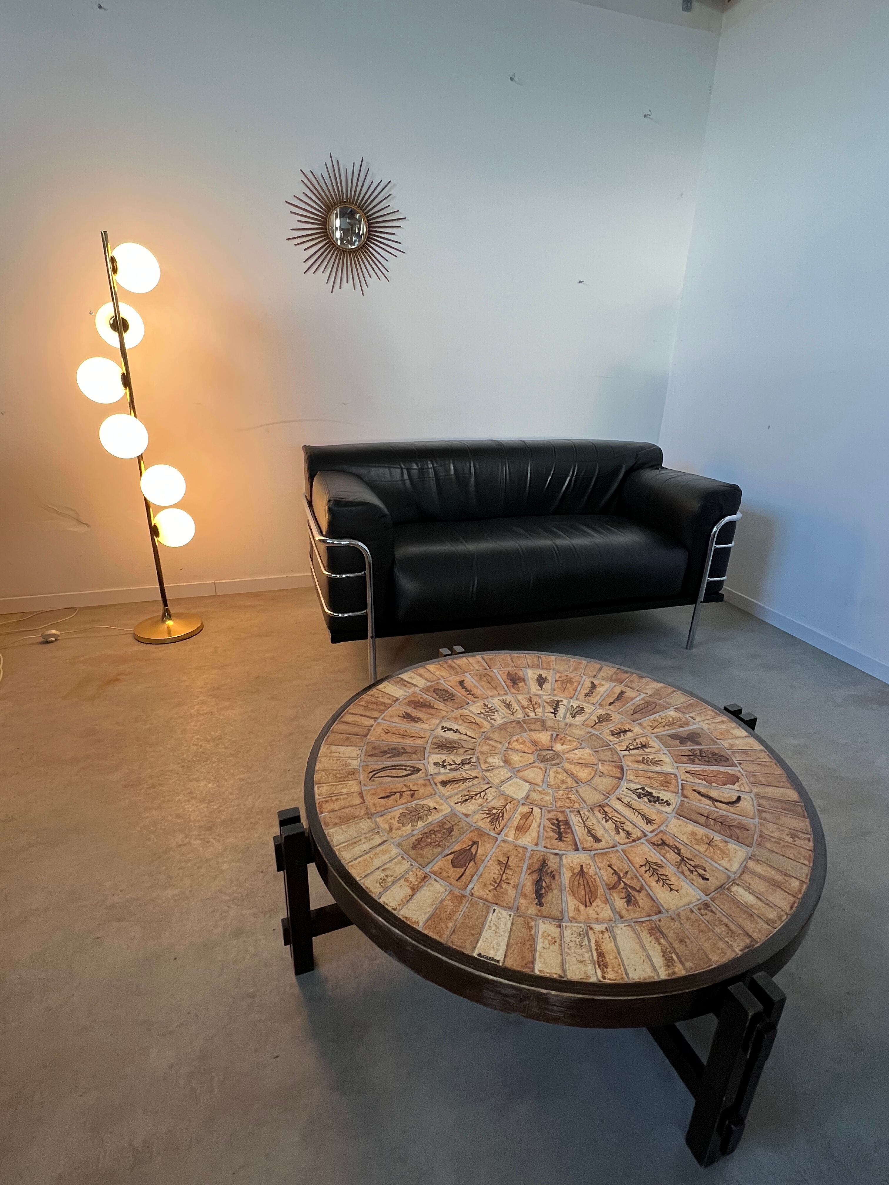 Old vintage leather and tubular metal sofa, design 70s