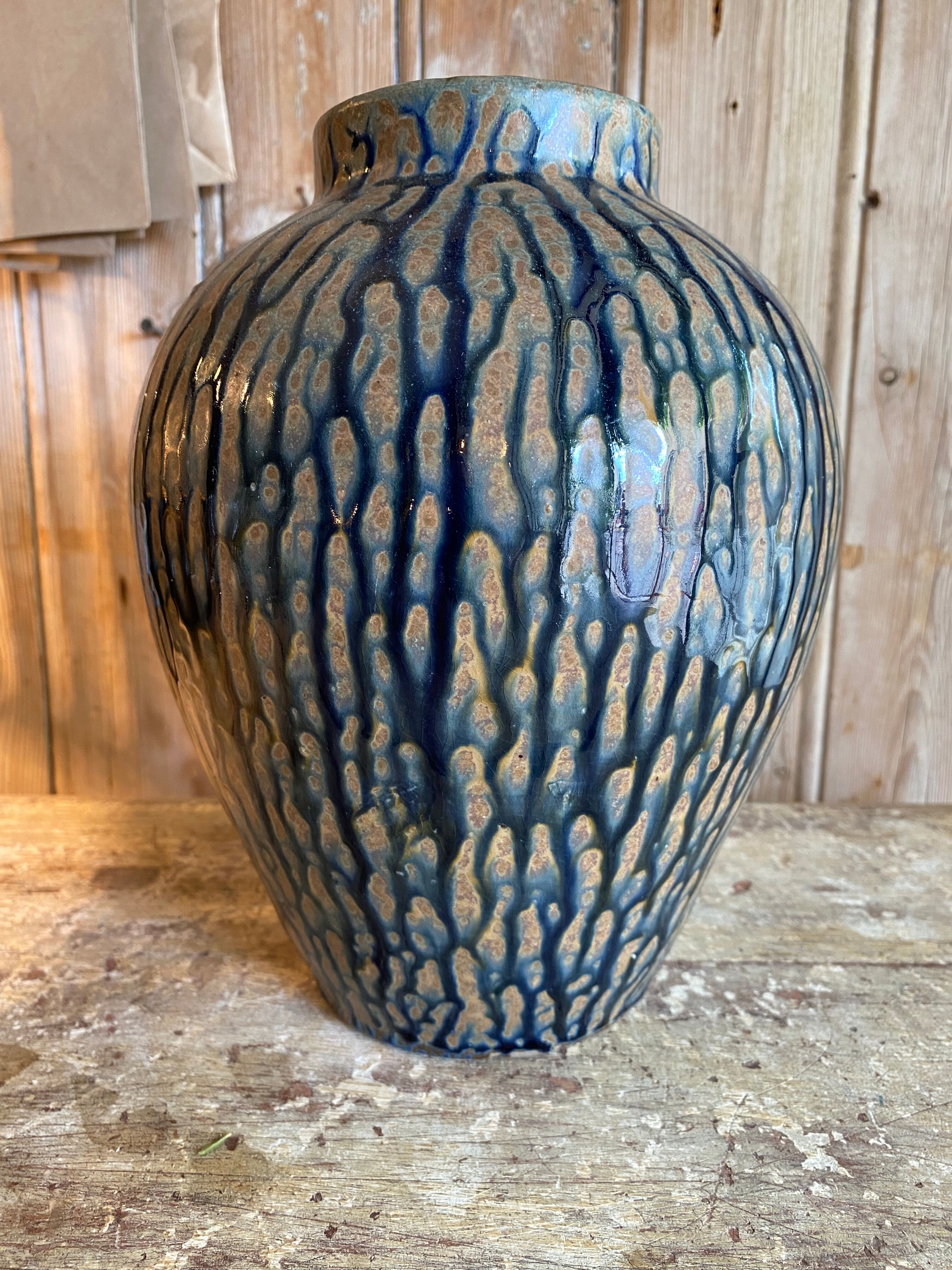 Ceramic vase