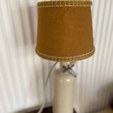 Lampe à poser en céramique beige
