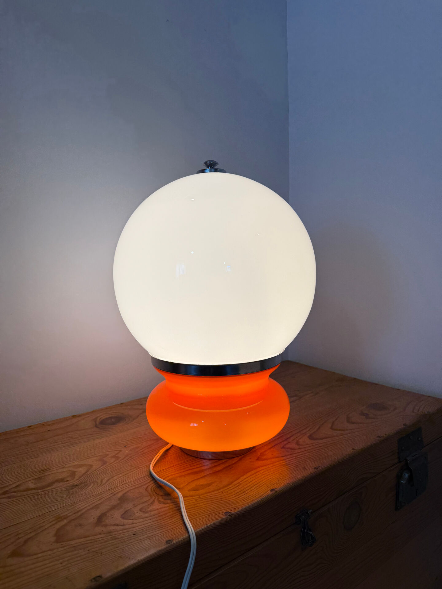 Space age design table lamp in Murano glass by Carlo Nason