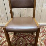 Série de 6 chaises dans le goût de Regain assises cuir