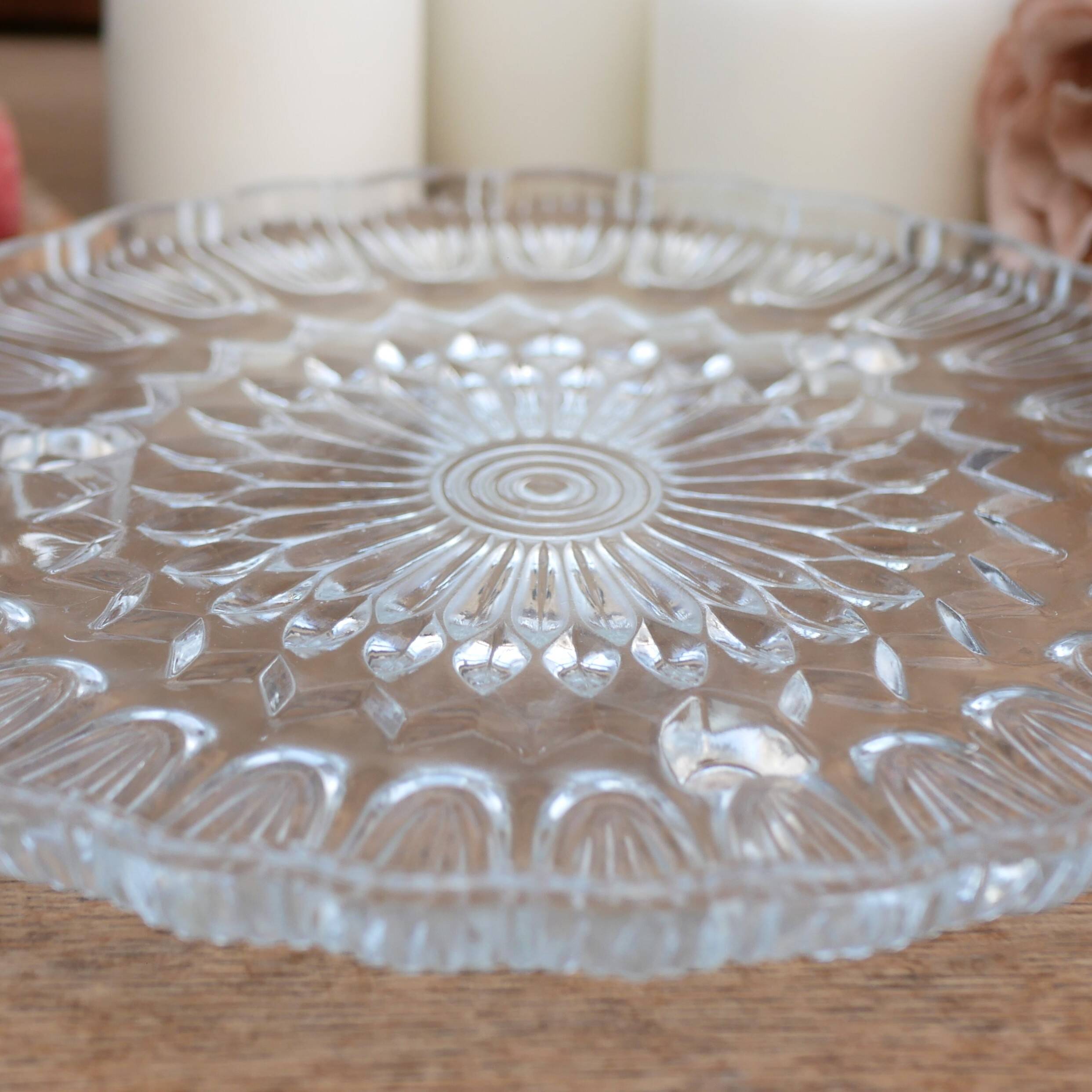 Decorative glass tray with round feet